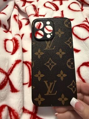 Luxury Monogram Brown iPhone 15 Pro Max Case - Brown